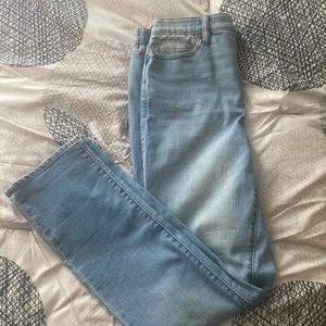 NWOT jeans stretchy